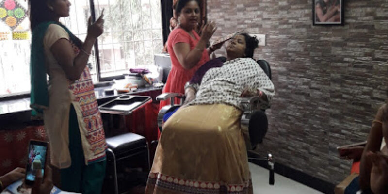 Sarika Beauty Salon & SPA (Only Ladies)
