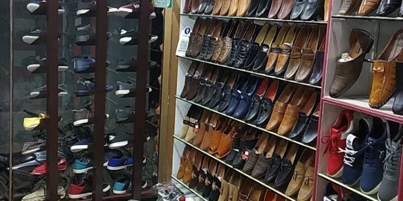 Liberti Shoes & Socks