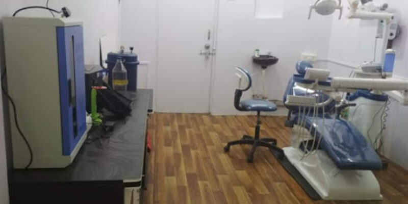 Thirty Two Happy Teeth